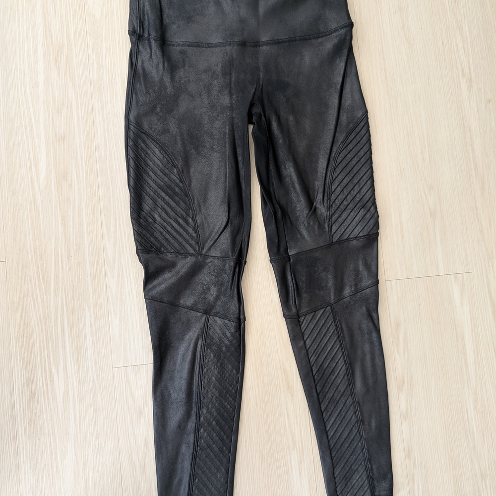 SPANX Black Textured Leggings